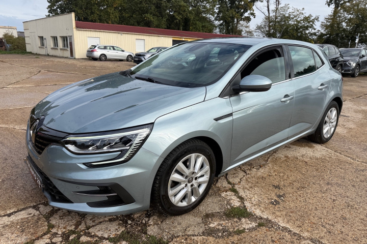 RENAULT MEGANE IV BERLINE