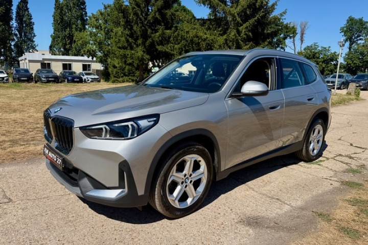 BMW X1 U11