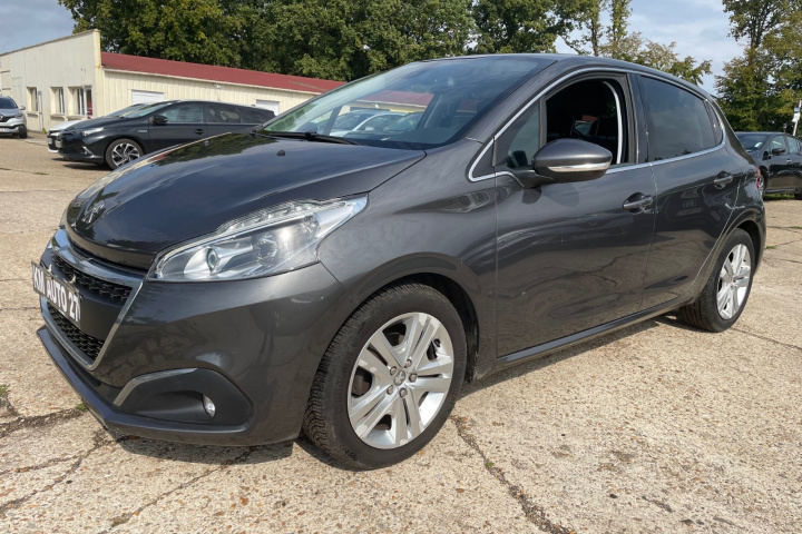 PEUGEOT 208 BUSINESS