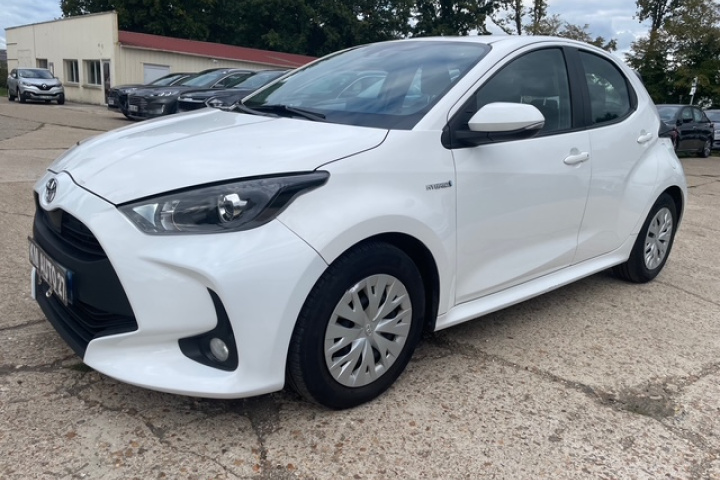 TOYOTA YARIS PRO HYBRIDE MY21