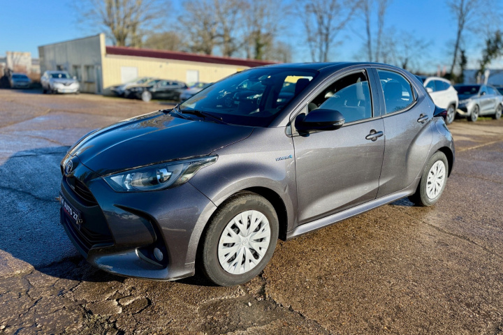 TOYOTA YARIS PRO HYBRIDE MY20