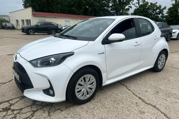 TOYOTA YARIS PRO HYBRIDE MY20