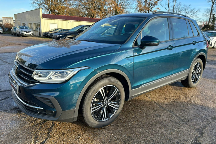 VOLKSWAGEN  TIGUAN