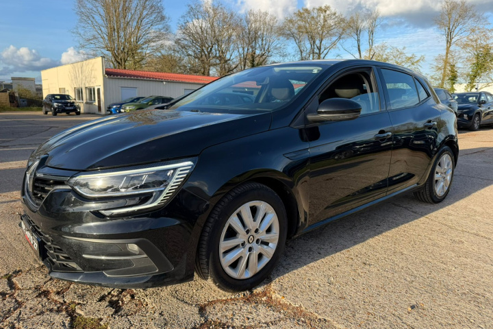 RENAULT MEGANE IV BERLINE