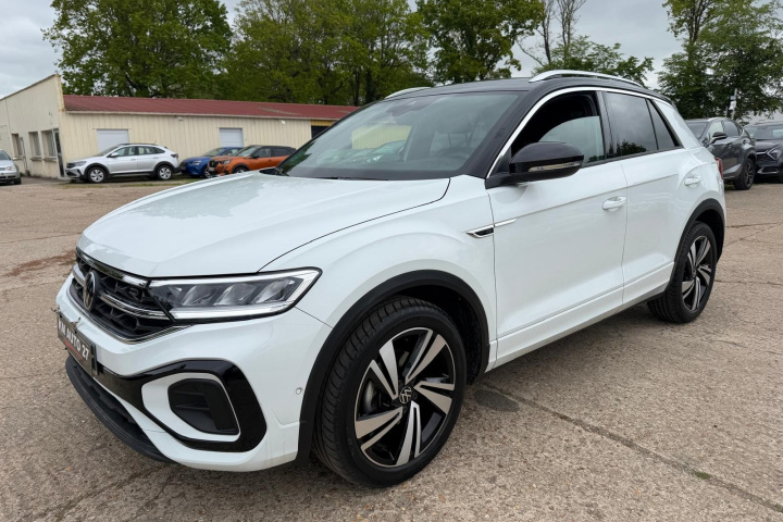 VOLKSWAGEN T-ROC (2)