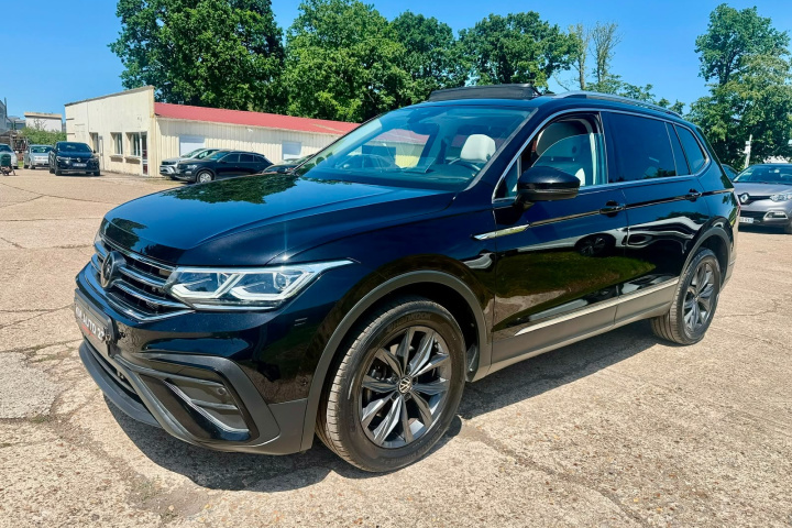 VOLKSWAGEN TIGUAN ALLSPACE