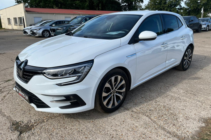 RENAULT MEGANE IV BERLINE