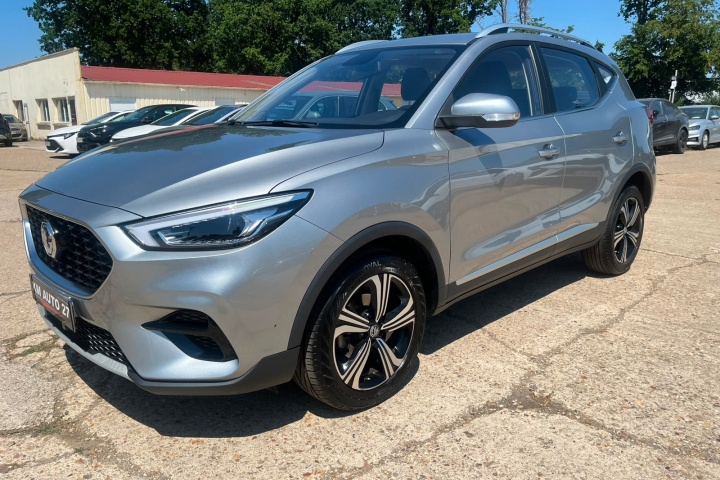 MG ZS