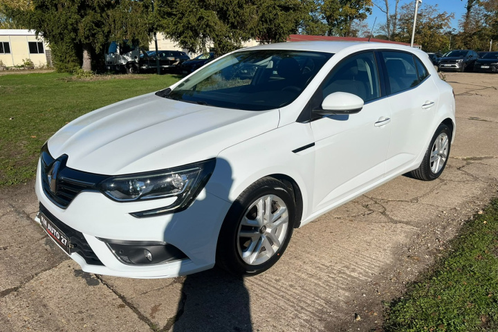 RENAULT MEGANE IV BERLINE BUSINESS